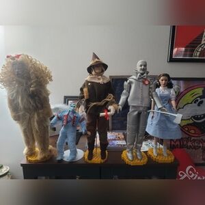 Tonner Wizard of Oz DollTin Man Dorothy Cowardly Lion Scarecrow Flying Monkey